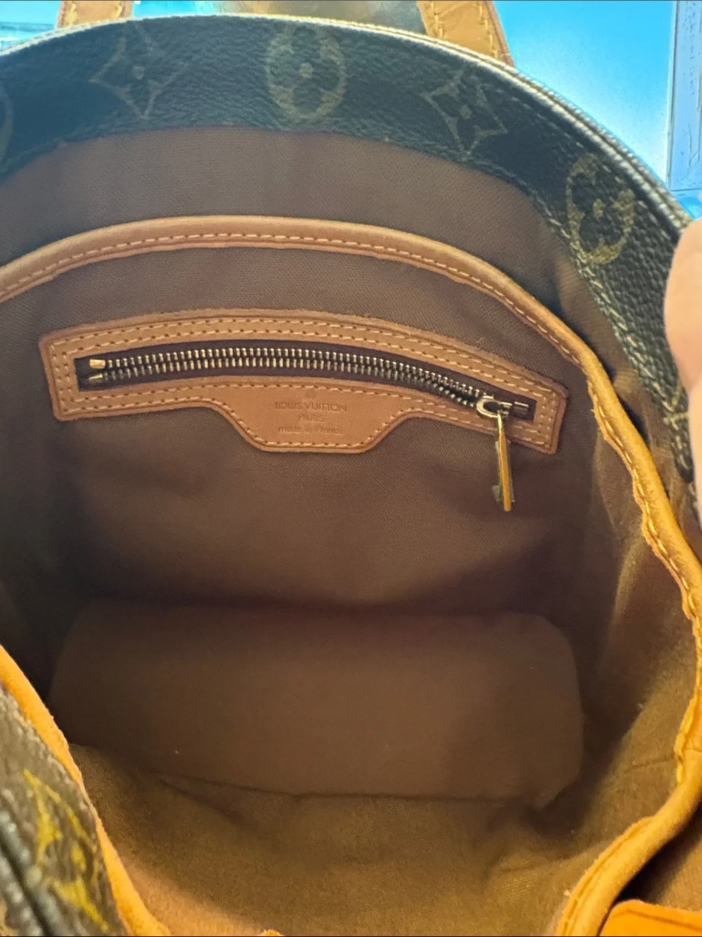 Louis Vuitton classic louis